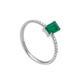 Weissgold-Ring aus 18 Karat mit Diamanten und Smaragd - 284918SB